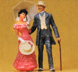 Preiser 45053 Couple w/Parasol