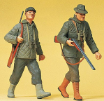 Preiser 45136 Walking Hunters pkg(2)