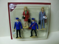 LGB 72302F Station Figures