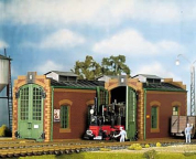 Pola 911 Double Loco Shed, Collection Item