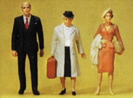 Preiser 45035 Standing Passengers
