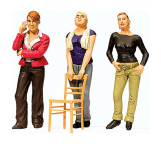 Preiser 45139 Three Young Ladies (3)