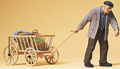 Preiser 45109 Man Pulling Hand Cart