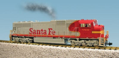 USA Trains R22600 SD70 MAC Diesel, Santa Fe Warbonnet  - Red/Silver