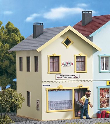 LGB Model Trains, LGB Locomotives, Garden Train Sets, G Scale