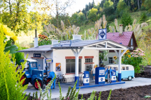 Pola 330821 Petrol Station with Workshop, Building Kit