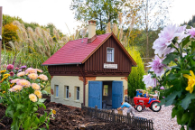 Pola 331179 Village Smithy, Building Kit