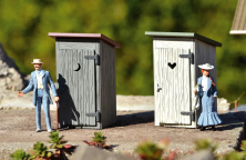 Piko 62719 Outhouse 2-Pack Built-Up