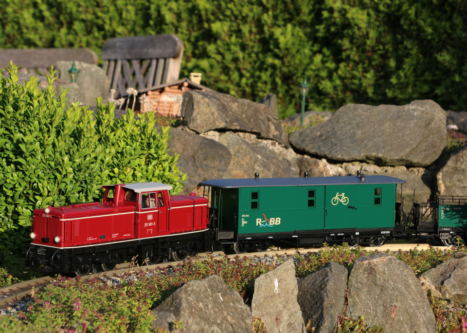 LGB Model Trains, LGB Locomotives, Garden Train Sets, G Scale