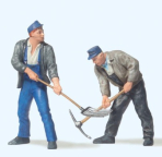 Preiser 45007 Track Workers w/Pitchfork & Pick Ax