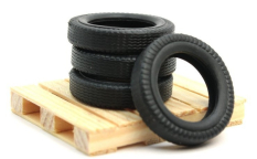 Hobby Gear 17014 Pallet with 4 Tires
