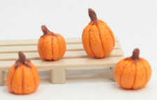M0102 Small Pumpkins - 4 pieces