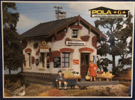Pola 981 Corner Shop, Collection Item