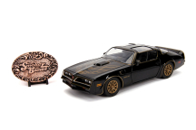 1977 Smokey and the Bandit Pontiac Firebird w/Replica Buckle, 1/24 scale Diecast