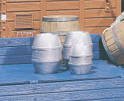 Pola 333202 Beer Barrels (4)