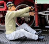 Prehm-Miniaturen 500056 Railway Maintenance Worker, Sitting - Metal Figure